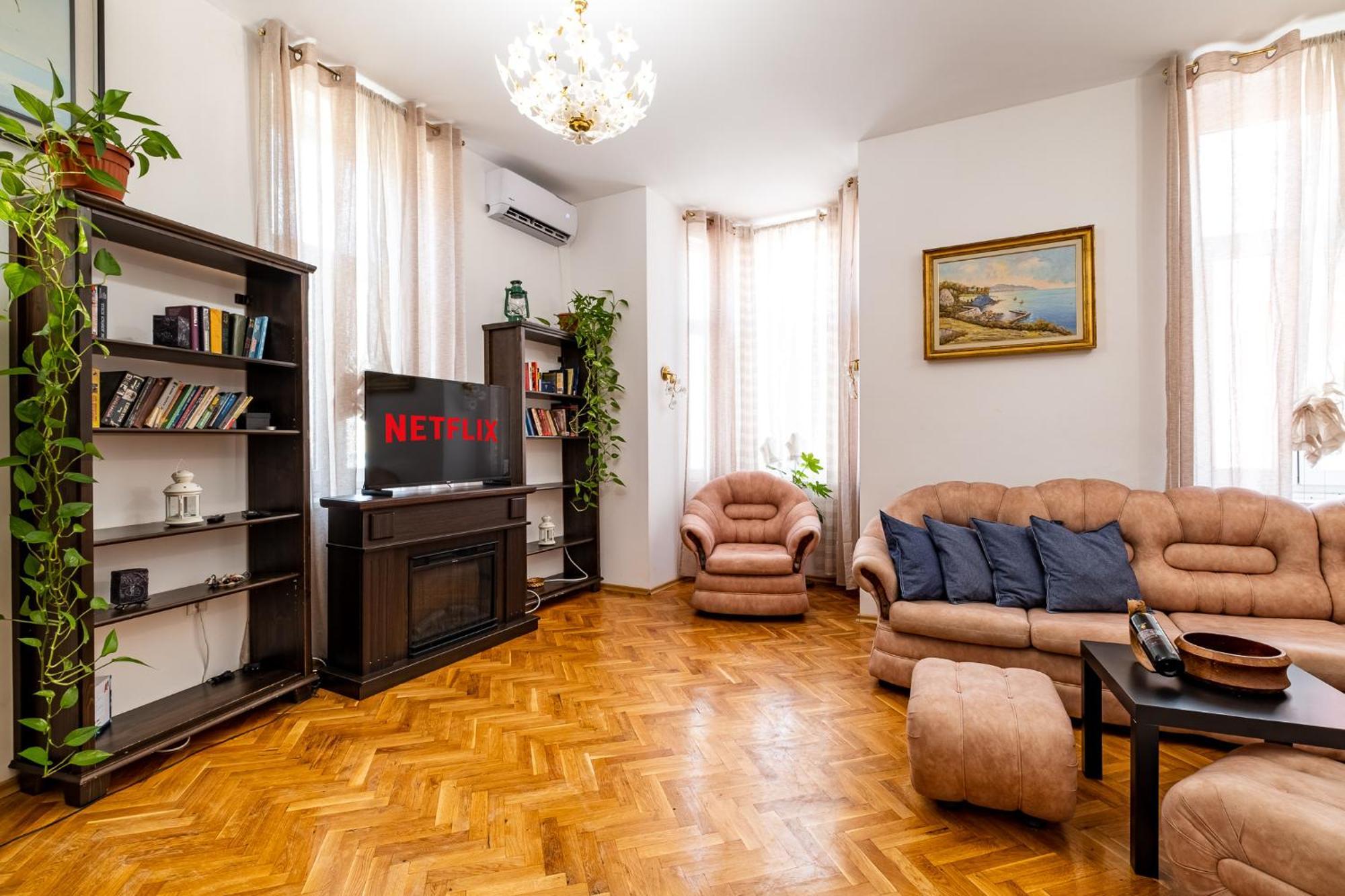 Aristocratic 2Bdrm Central Apartment Varna Buitenkant foto