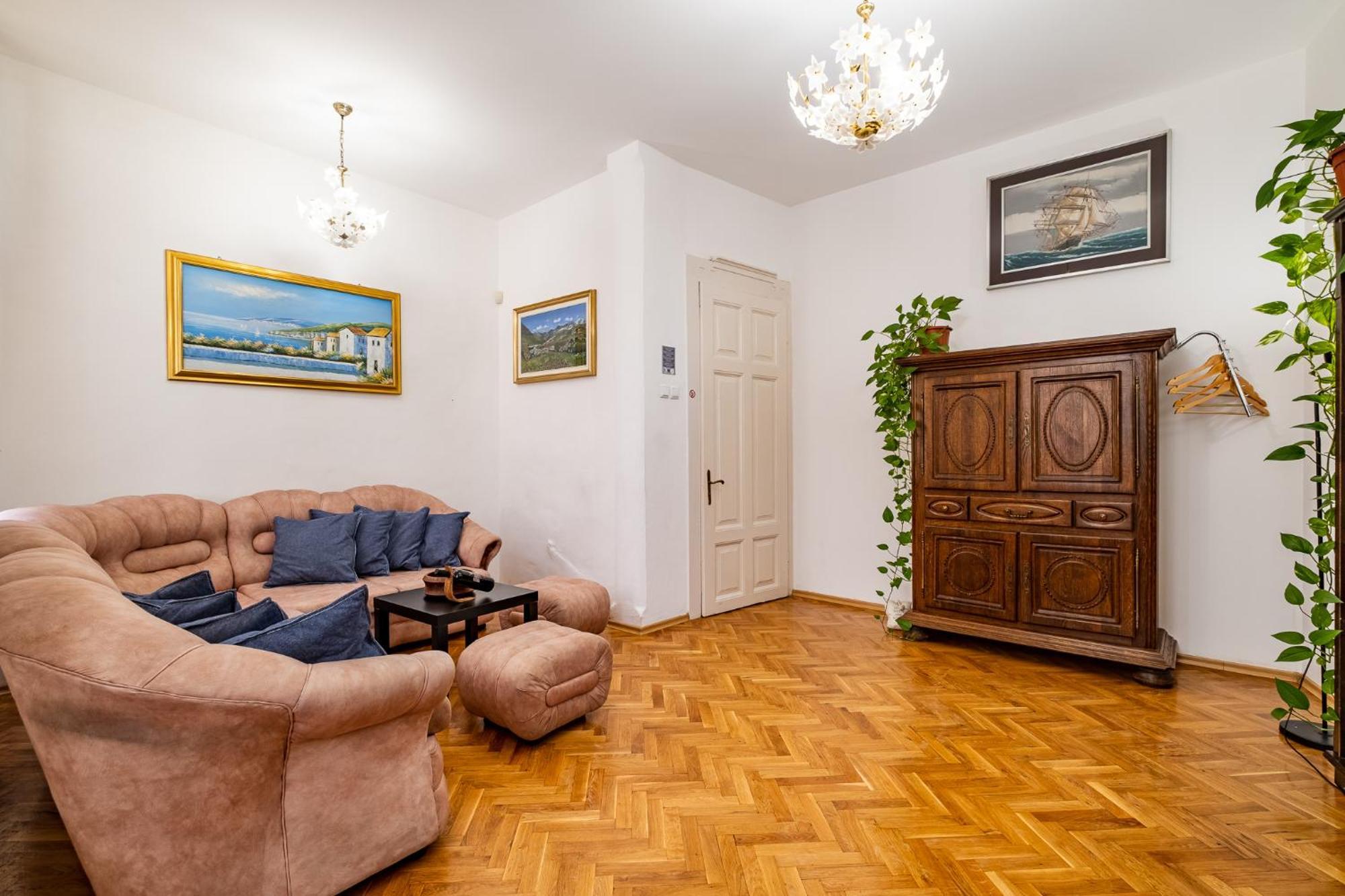 Aristocratic 2Bdrm Central Apartment Varna Buitenkant foto
